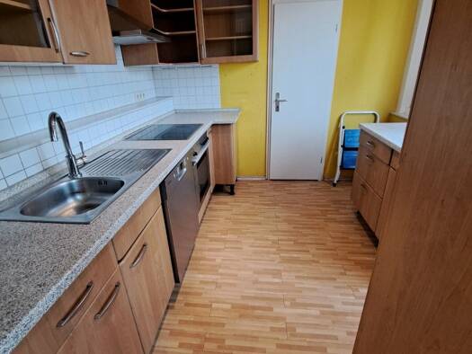 Wohnung zur Miete 699 € 4 Zimmer 102 m² 1. Geschoss frei ab sofort Ludwigshafen am Rhein 67069