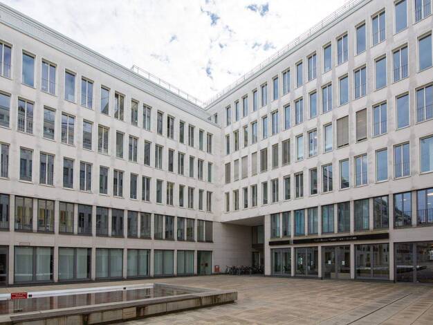 Bürofläche zur Miete provisionsfrei 2.739 € 10 m² Bürofläche Nymphenburger Strasse 4 Maxvorstadt Munich 80335