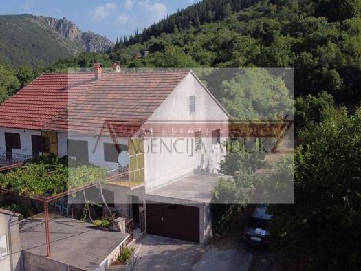 Mehrfamilienhaus zum Kauf 105.000 € 5 Zimmer 187 m² Imotski 21260