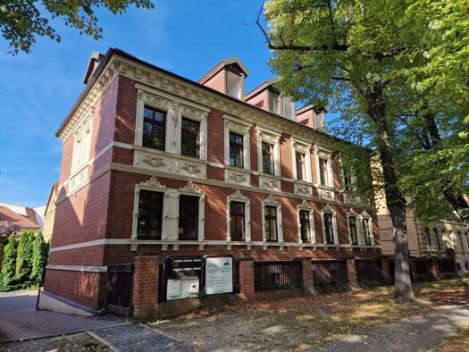 Bürogebäude zur Miete 900 € 7 Zimmer 108 m² Bürofläche Delitzsch 04509