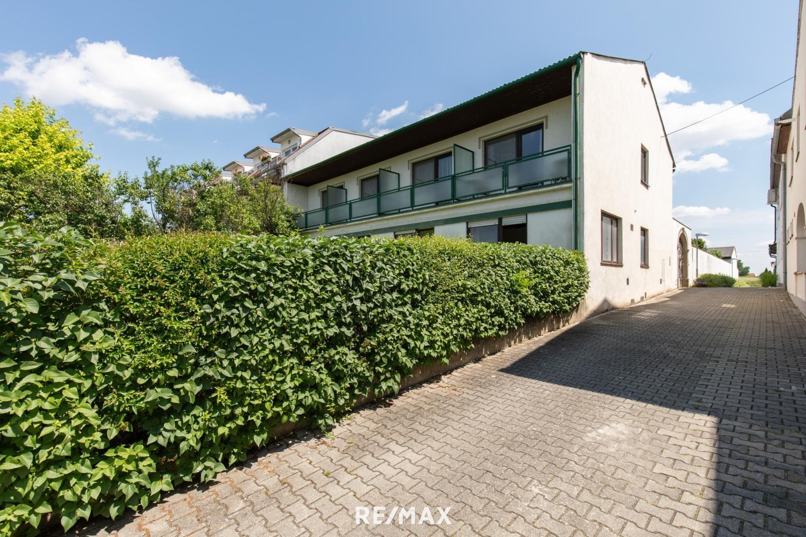 Mehrfamilienhaus zum Kauf 750.000 € 15 Zimmer 382 m²<br/>Wohnfläche 1.308 m²<br/>Grundstück Podersdorf am See 7141