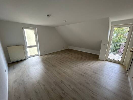 Wohnung zur Miete 482 € 3 Zimmer 80,2 m² 2. Geschoss Am Sportplatz 8 Seehausen Wanzleben-Börde 39164