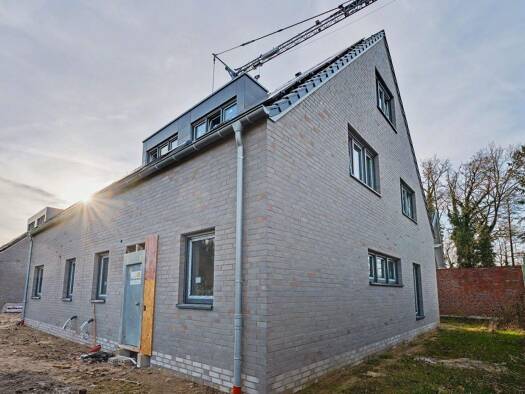 Doppelhaushälfte zum Kauf 486.525 € 4 Zimmer 124,2 m² 245 m² Grundstück frei ab sofort Brechtestraße 228a Wadelheim Rheine 48432