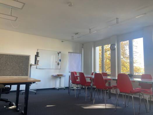 Büro zur Miete provisionsfrei 1.490 € 4 Zimmer 107 m² Bürofläche Am Bahnsteig 4 Westerham Taufkirchen 82024