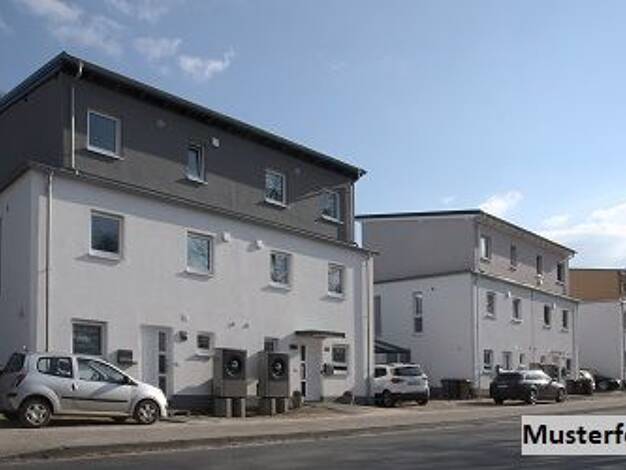 Mehrfamilienhaus zum Kauf 10.400 € 297 m² 326 m² Grundstück Innenstadt Hof 95032