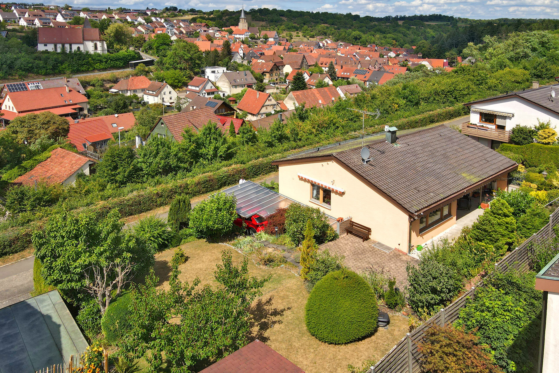 Einfamilienhaus zum Kauf 425.000 € 6,5 Zimmer 99,7 m²<br/>Wohnfläche 605 m²<br/>Grundstück Großglattbach Mühlacker 75417