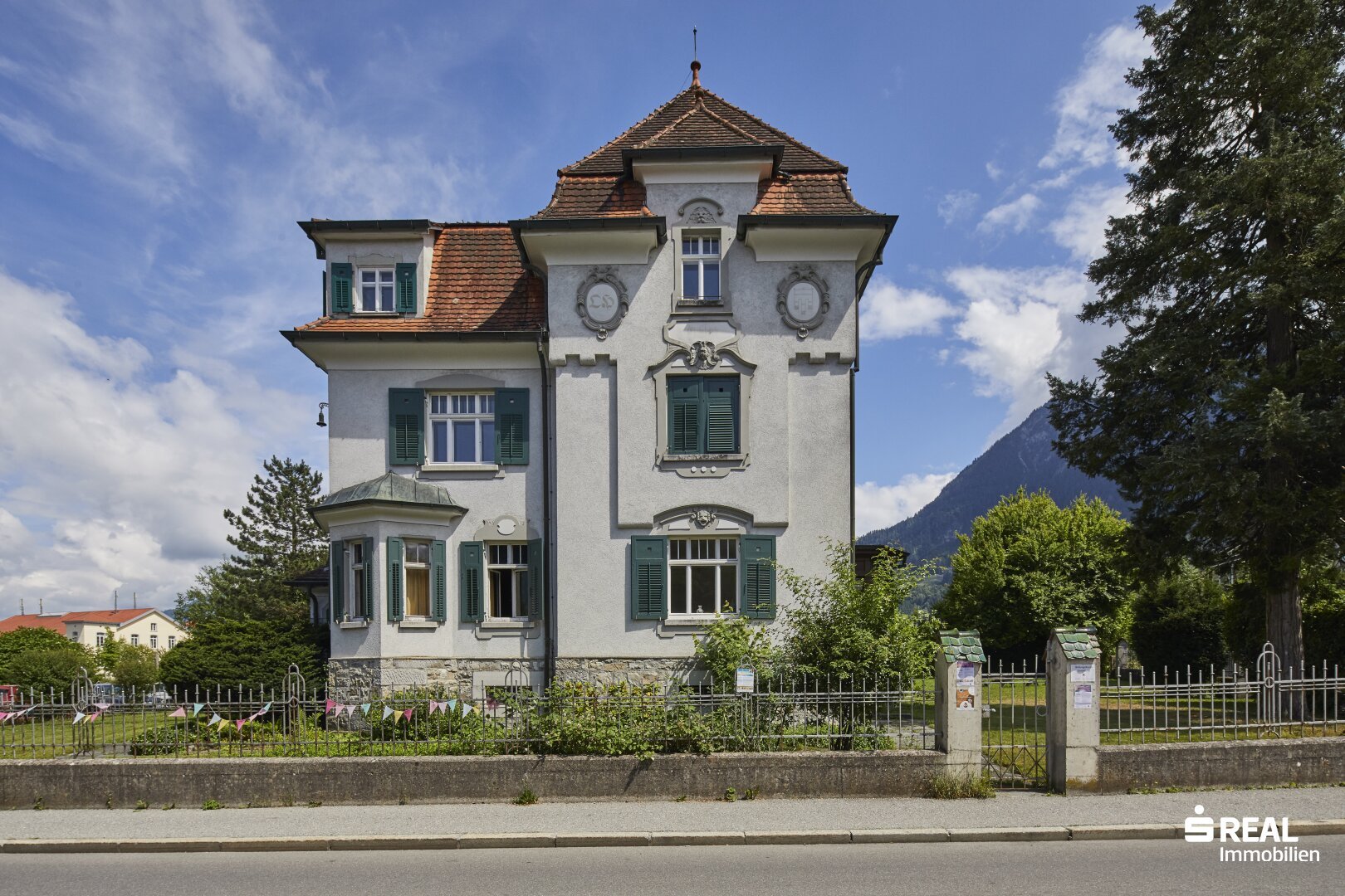 Haus zum Kauf 1.349.900 € 377 m²<br/>Wohnfläche 1.118 m²<br/>Grundstück Nenzing 6710