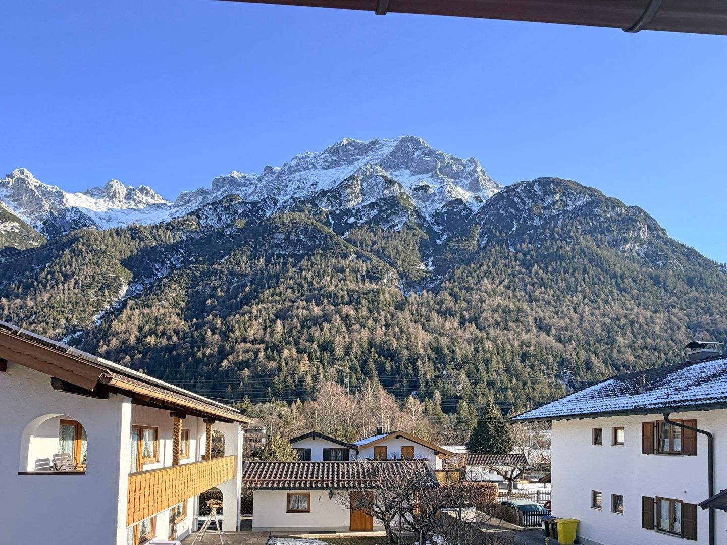 Immobilie in Mittenwald - Doppelhaushälfte mit vier Wohneinheiten in zentraler Lage von Mittenwald - Bild 2