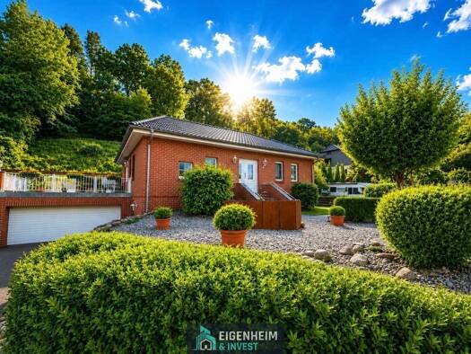 Einfamilienhaus zum Kauf 439.000 € 5 Zimmer 121,2 m² 1.353 m² Grundstück frei ab 01.09.2026 Bad Freienwalde Bad Freienwalde (Oder) 16259
