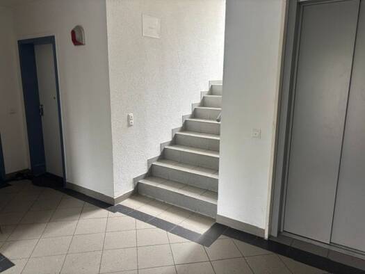 Wohnung zum Kauf 125.000 € 3 Zimmer 81 m² 1. Geschoss Meißen Meißen 01662