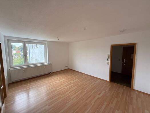 Wohnung zur Miete 225 € 2 Zimmer 48,9 m² 2. Geschoss An der Kreuzleite 4 Reichenbach Reichenbach 08468