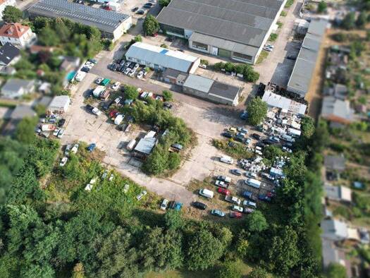 Gewerbegrundstück zum Kauf 270.000 € 11.059 m² Grundstück Törten Dessau 06849