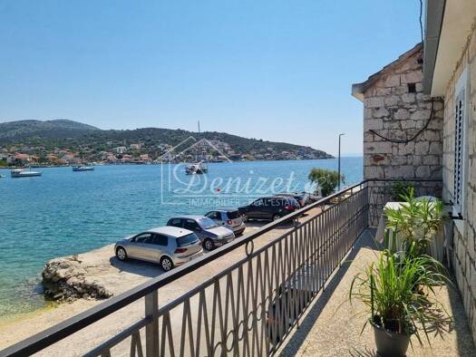Einfamilienhaus zum Kauf 650.000 € 8 Zimmer 440 m² Marina 21226