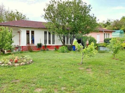 Bauernhaus zum Kauf 149.500 € 4 Zimmer 130 m² 1.400 m² Grundstück 1 Bezirk Dobrich , Dorf Odrintsi  9357