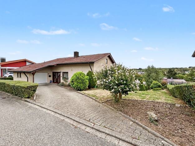 Einfamilienhaus zum Kauf 299.000 € 5 Zimmer 154,7 m² 759 m² Grundstück Hettingen Buchen (Odenwald) 74722