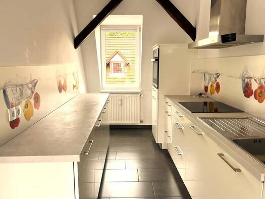 Wohnung zur Miete 845 € 3 Zimmer 95 m² 2. Geschoss frei ab sofort Obere Bahnhofstraße 42 Immenhausen Immenhausen 34376