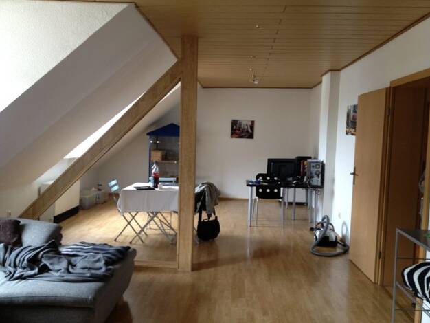 Penthouse zur Miete 580 € 2,5 Zimmer 70 m² Steeler Straße 226 Huttrop Essen 45138