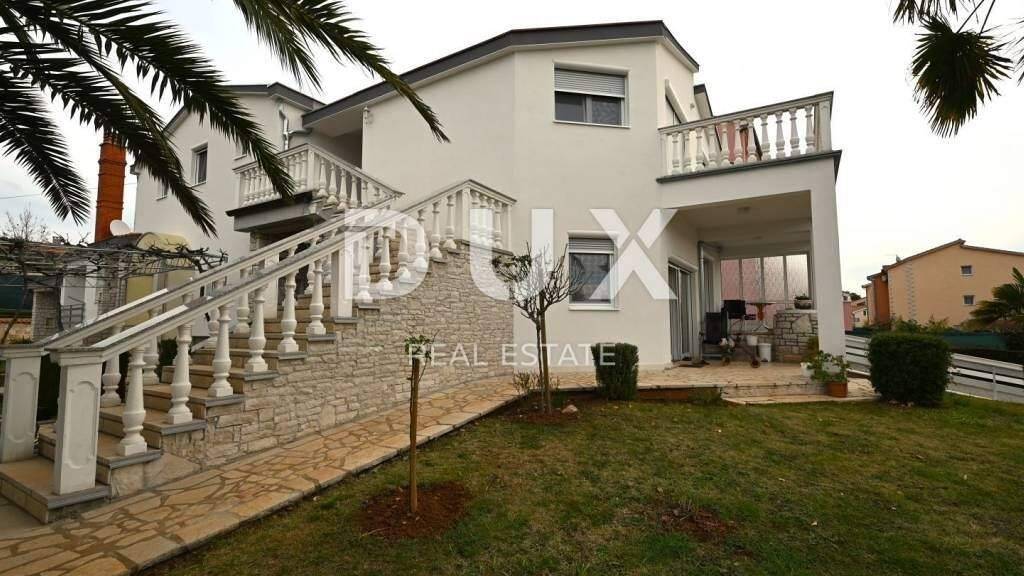 Haus zum Kauf 2.500.000 € 20 Zimmer 750 m² Stari Medulin