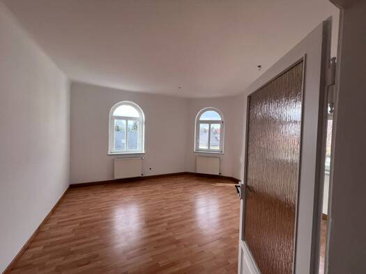 Wohnung zur Miete 720 € 3 Zimmer 83 m² Geschoss 3/4 frei ab sofort Radebeul 01445