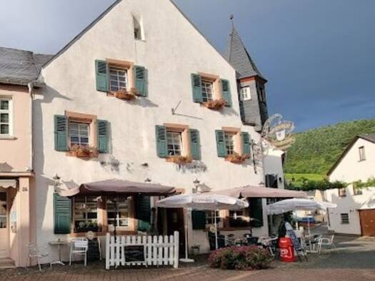 Restaurant zum Kauf 285.000 € 244 m² Gastrofläche 637 m² Grundstück Veldenz 54472