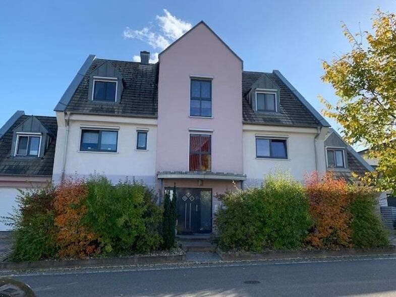 Wohnung zur Miete 650 € 3 Zimmer 85 m² Dachgeschoss frei ab sofort Knetzgau Knetzgau 97478