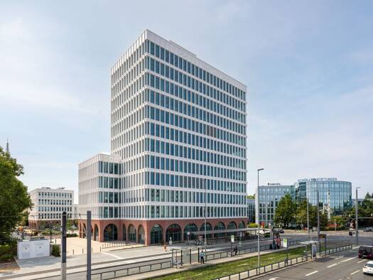 Bürofläche zur Miete - Erstbezug provisionsfrei 1.352 m² Bürofläche teilbar ab 330 m² Erlanger Straße, Ecke Forchheimer Straße Thon Nürnberg 90425