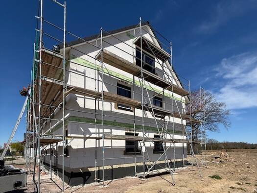 Doppelhaushälfte zum Kauf - Erstbezug 493.000 € 5 Zimmer 123 m² 488 m² Grundstück frei ab 01.07.2026 Erdmannshain Naunhof 04683