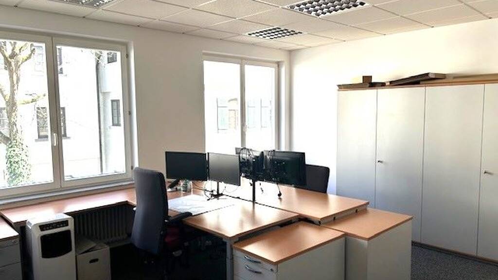Büro zur Miete 1.200 € 4 Zimmer 127 m² Bürofläche Pfluggasse Biberach Biberach an der Riß 88400