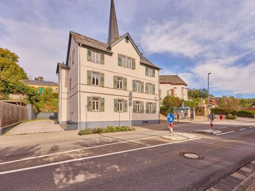 Büro zur Miete provisionsfrei 1.490 € 14 Zimmer 190 m² Bürofläche Adolfstraße 143 Bad Schwalbach 65307