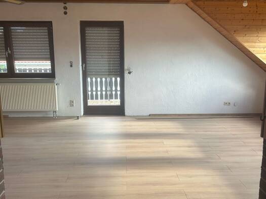 Wohnung zur Miete 740 € 2 Zimmer 76 m² frei ab sofort Weitersdorf Roßtal 90574