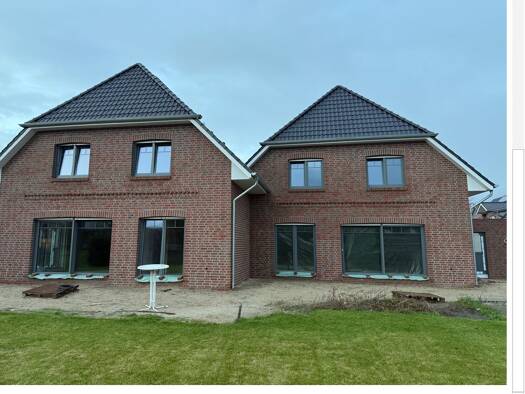 Doppelhaushälfte zur Miete 1.720 € 6 Zimmer 178 m² 720 m² Grundstück frei ab 01.02.2026 Seehausen Bremen 28197