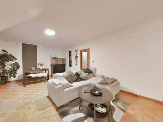 Wohnung zum Kauf 129.000 € 3 Zimmer 70,7 m² 2. Geschoss Varel 26316