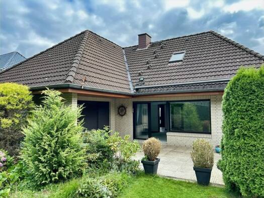 Bungalow zum Kauf 269.000 € 3 Zimmer 100 m² 652 m² Grundstück frei ab 01.10.2025 Langen Geestland 27607