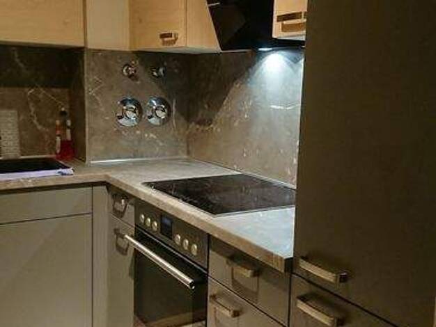 Wohnung zur Miete 670 € 2 Zimmer 71,4 m² 1. Geschoss frei ab 01.03.2026 Bernhardstraße 35 Südvorstadt-West Dresden 01187