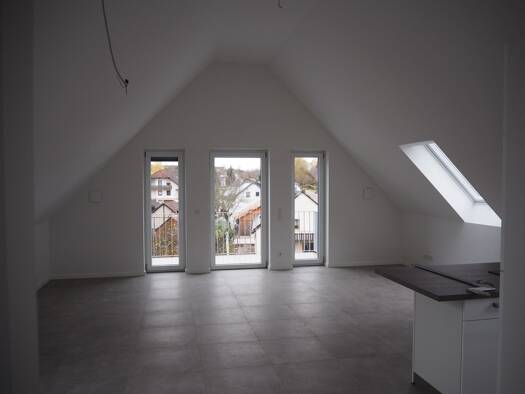 Studio zur Miete 980 € 2,5 Zimmer 74 m² Geschoss 2/3 frei ab sofort Hauptstraße 50 Unterjettingen Jettingen 71131