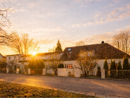 Doppelhaushälfte zum Kauf 399.000 € 4 Zimmer 201,2 m² 635 m² Grundstück Frauenbrünnl Straubing 94315