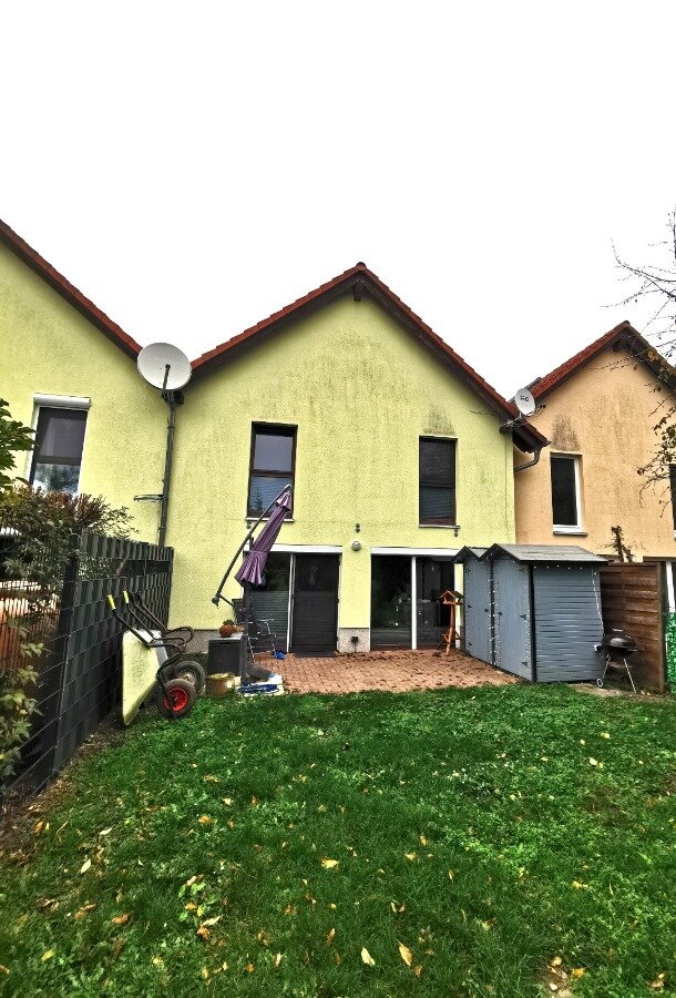 Reihenmittelhaus zum Kauf 245.000 € 4 Zimmer 102 m²<br/>Wohnfläche 181 m²<br/>Grundstück 31.10.2024<br/>Verfügbarkeit Zöschen Leuna 06237