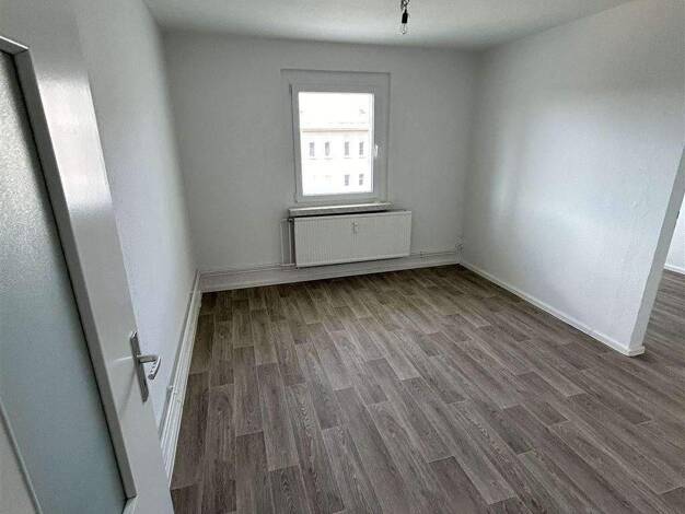 Wohnung zur Miete 343 € 4 Zimmer 79 m² 3. Geschoss frei ab sofort Franz-Liszt-Ring 11 Markneukirchen 08258