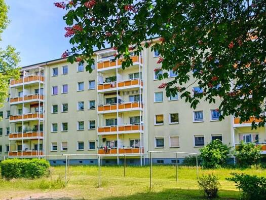 Wohnung zur Miete 389 € 4 Zimmer 70,6 m² 3. Geschoss frei ab sofort Albert-Einstein-Straße 26 Hoyerswerda Hoyerswerda 02977