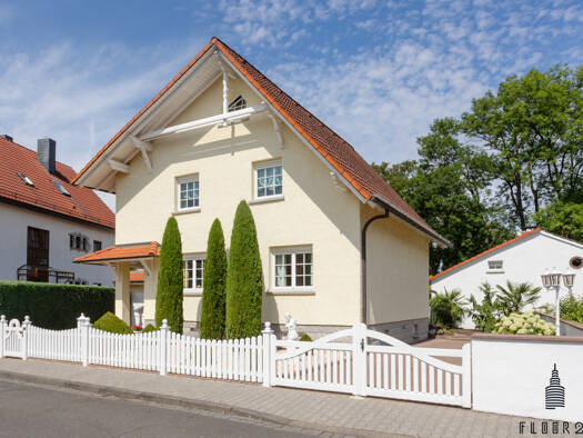 Mehrfamilienhaus zum Kauf 699.000 € 5 Zimmer 176 m² 766 m² Grundstück Großkrotzenburg 63538