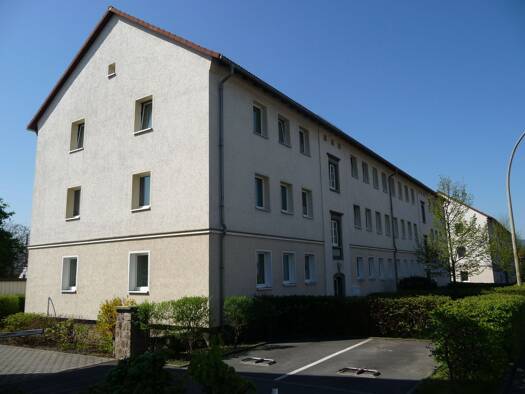 Wohnung zur Miete 351 € 3 Zimmer 61,5 m² 2. Geschoss Gorndorfer Straße 24 Saalfeld Saalfeld/Saale 07318