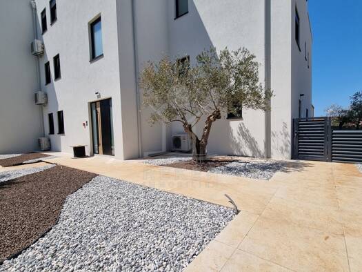 Reihenmittelhaus zum Kauf - Erstbezug 505.000 € 4 Zimmer 149,1 m² 150 m² Grundstück Porec 52440