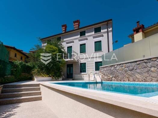 Haus zur Miete 4.950 € 4 Zimmer 125 m² Opatija - Centar Opatija