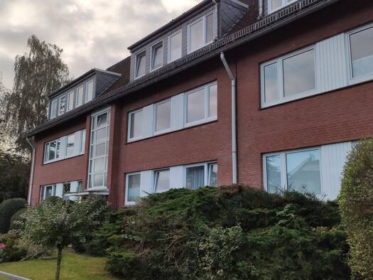 Wohnung zur Miete 810 € 4 Zimmer 83 m² Geschoss 2/3 frei ab 01.05.2026 Lehesterdeich Bremen 28357