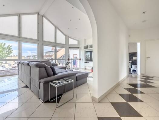 Wohnung zum Kauf 399.000 € 3 Zimmer 105 m² Dachgeschoss, 4. Geschoss Offenbach am Main 63071