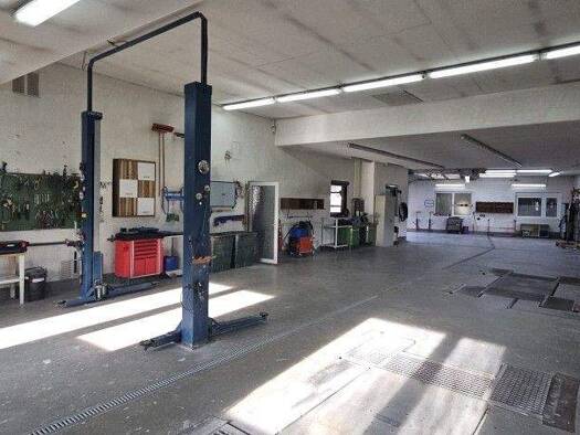 Lagerhalle zur Miete 3.600 € 500 m² Lagerfläche Am Egelseebach 4 Pettensiedel Igensdorf 91338