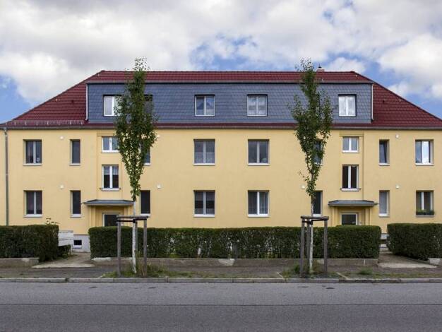 Mehrfamilienhaus zum Kauf als Kapitalanlage geeignet 1.200.000 € 22 Zimmer 930 m² 1.400 m² Grundstück Großzschachwitz Dresden 01259