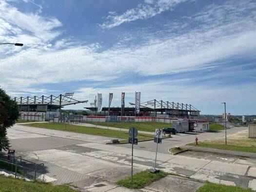 Wohnung zur Miete 299 € 2 Zimmer 50 m² 2. Geschoss frei ab sofort Eckersbacher Höhe 81-105 Eckersbach Zwickau 08066