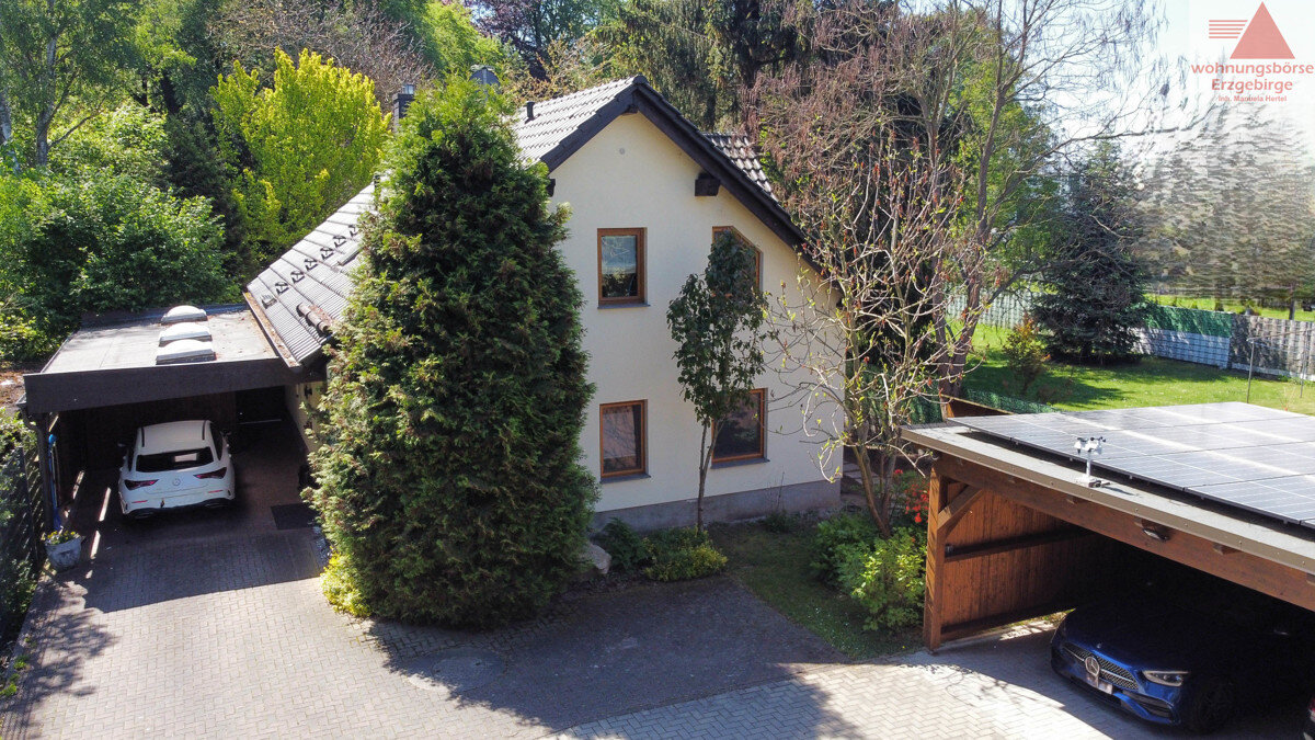 Einfamilienhaus zum Kauf 495.000 € 7 Zimmer 136 m²<br/>Wohnfläche 1.521 m²<br/>Grundstück Glauchau Glauchau 08371