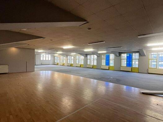 Halle/Industriefläche zur Miete 2.000 € 250 m² Lagerfläche Dudweiler Landstraße 7 St Johann Mitte 66123